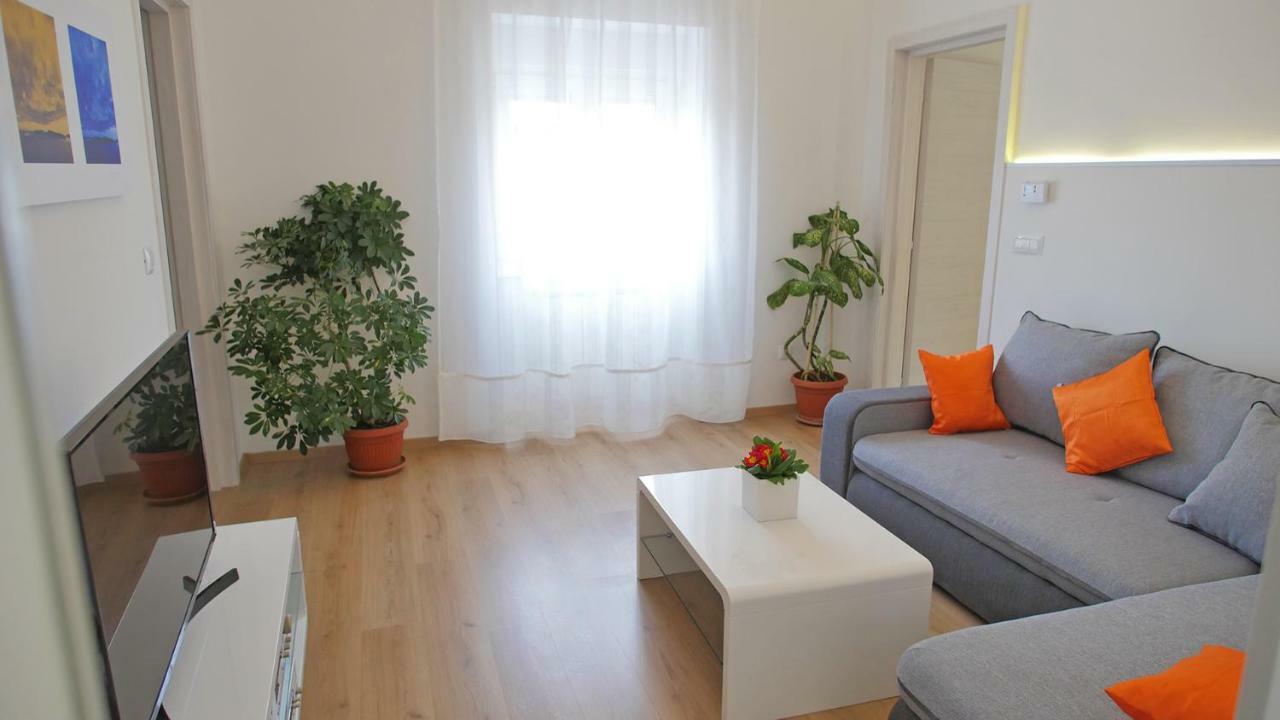 Ida Villa Pula Bagian luar foto