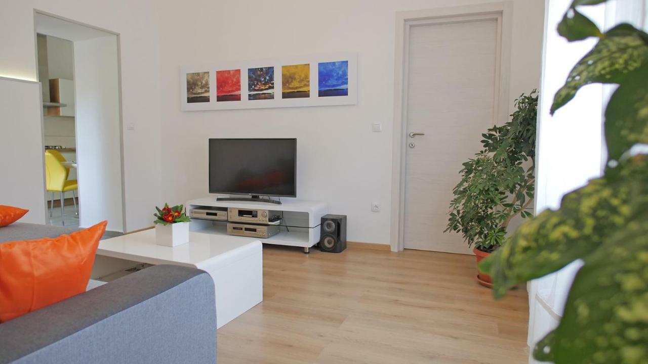 Ida Villa Pula Bagian luar foto